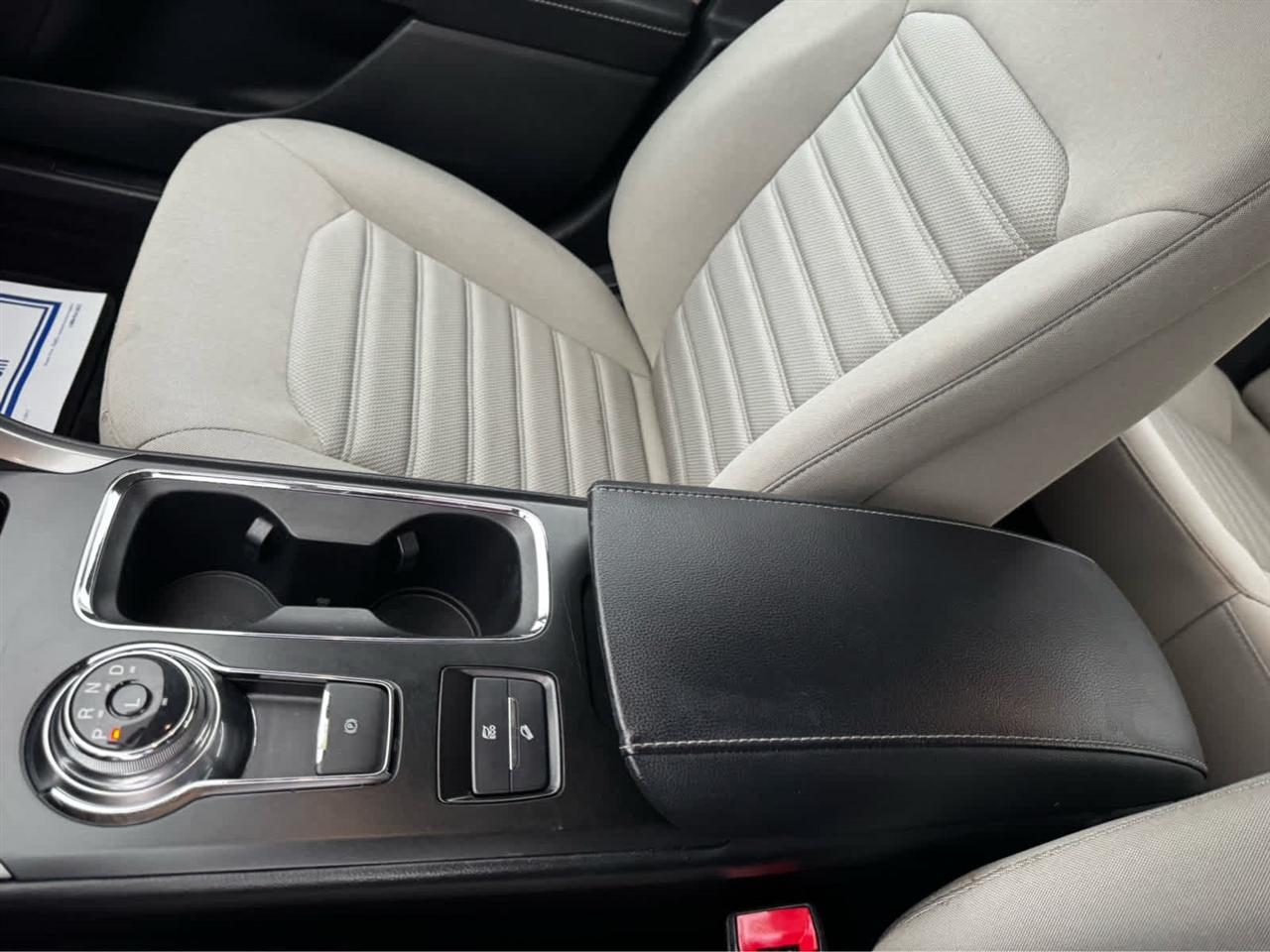 Ford Fusion Hybrid S FWD 2018