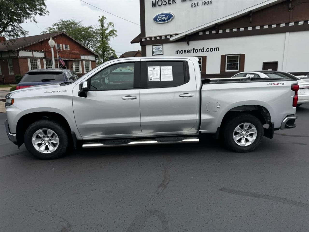 Chevrolet Silverado 1500 4WD Crew Cab 147" LT 2019