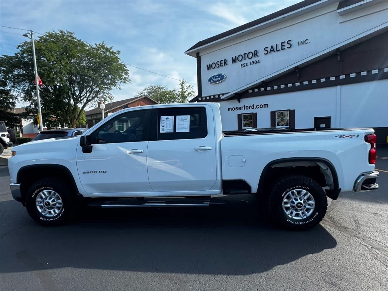 Chevrolet Silverado 2500HD 4WD Crew Cab 159" LT 2022