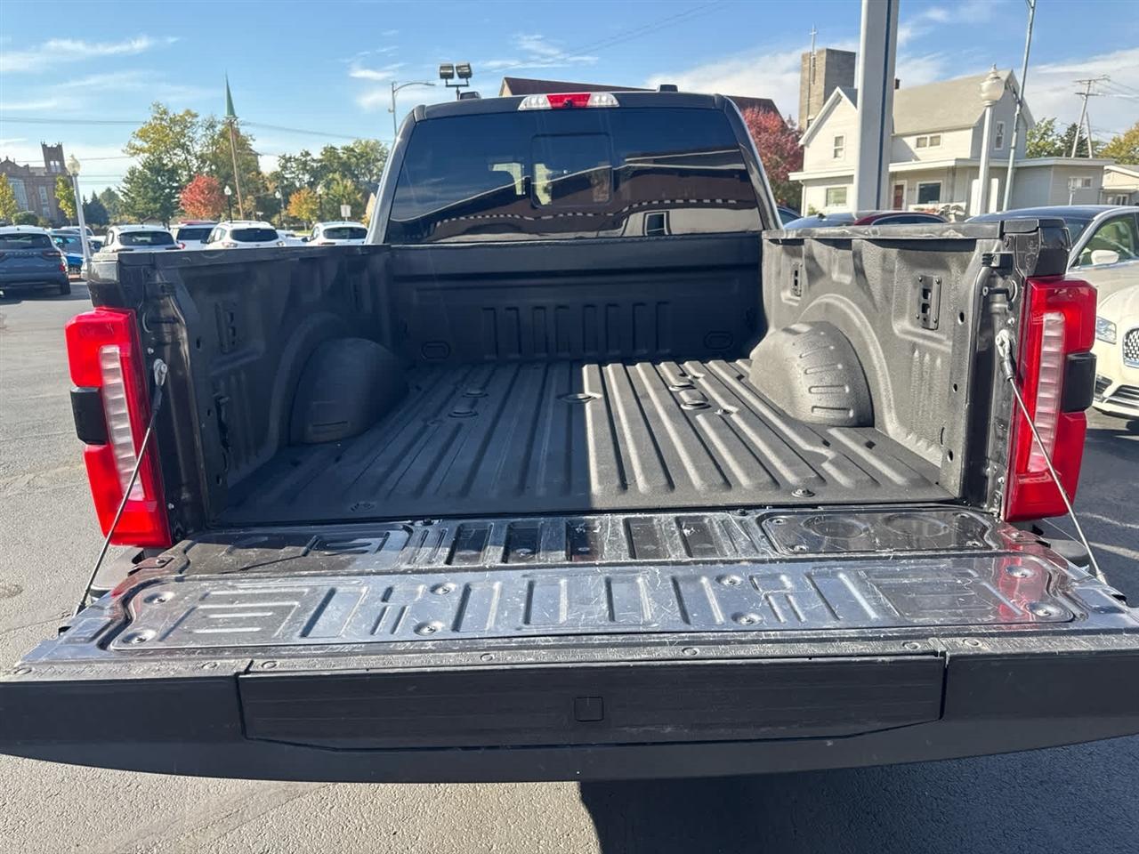 Ford Super Duty F-350 SRW King Ranch 4WD Crew Cab 8' Box 2024