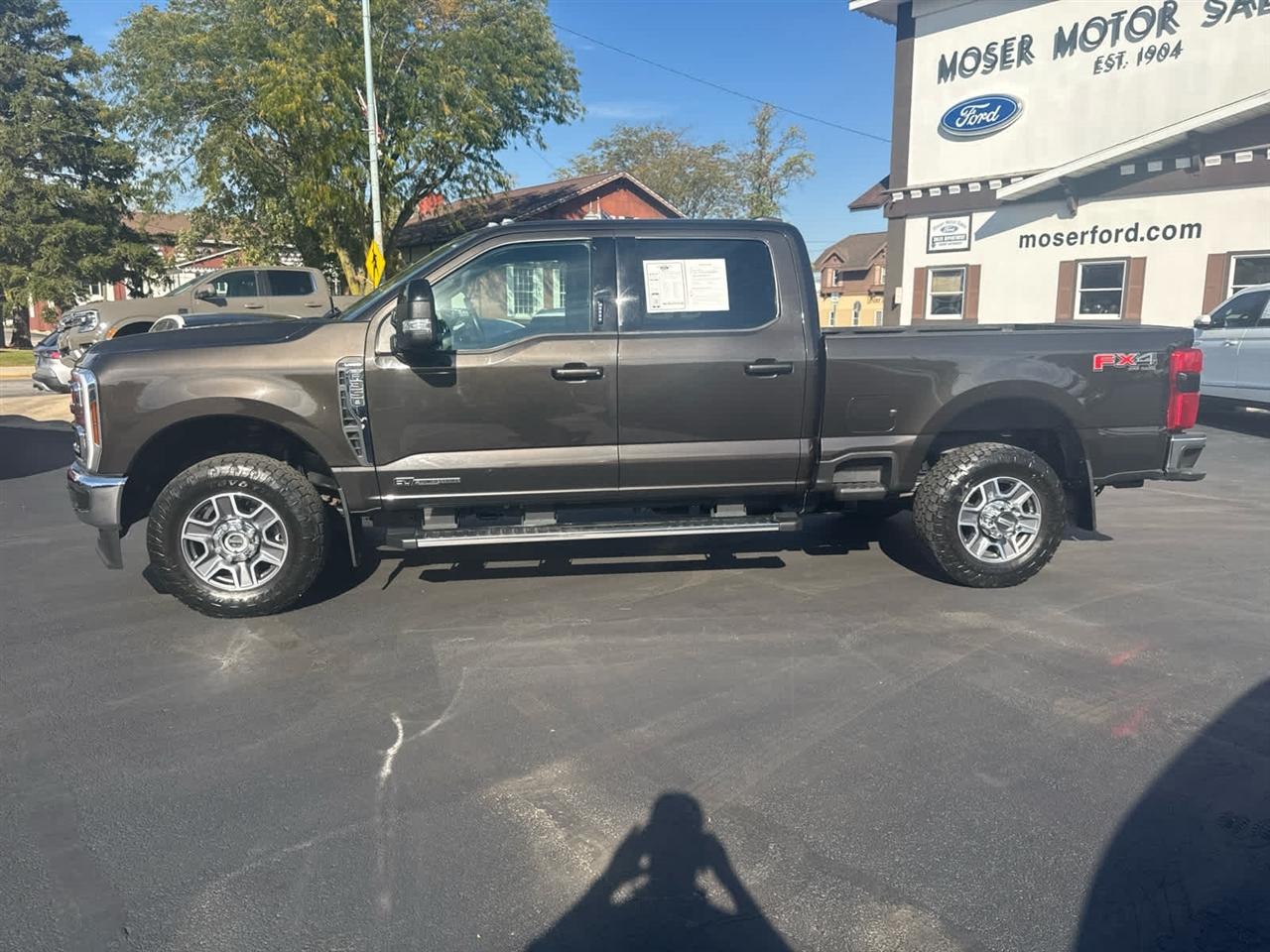 Ford Super Duty F-350 SRW King Ranch 4WD Crew Cab 8' Box 2024