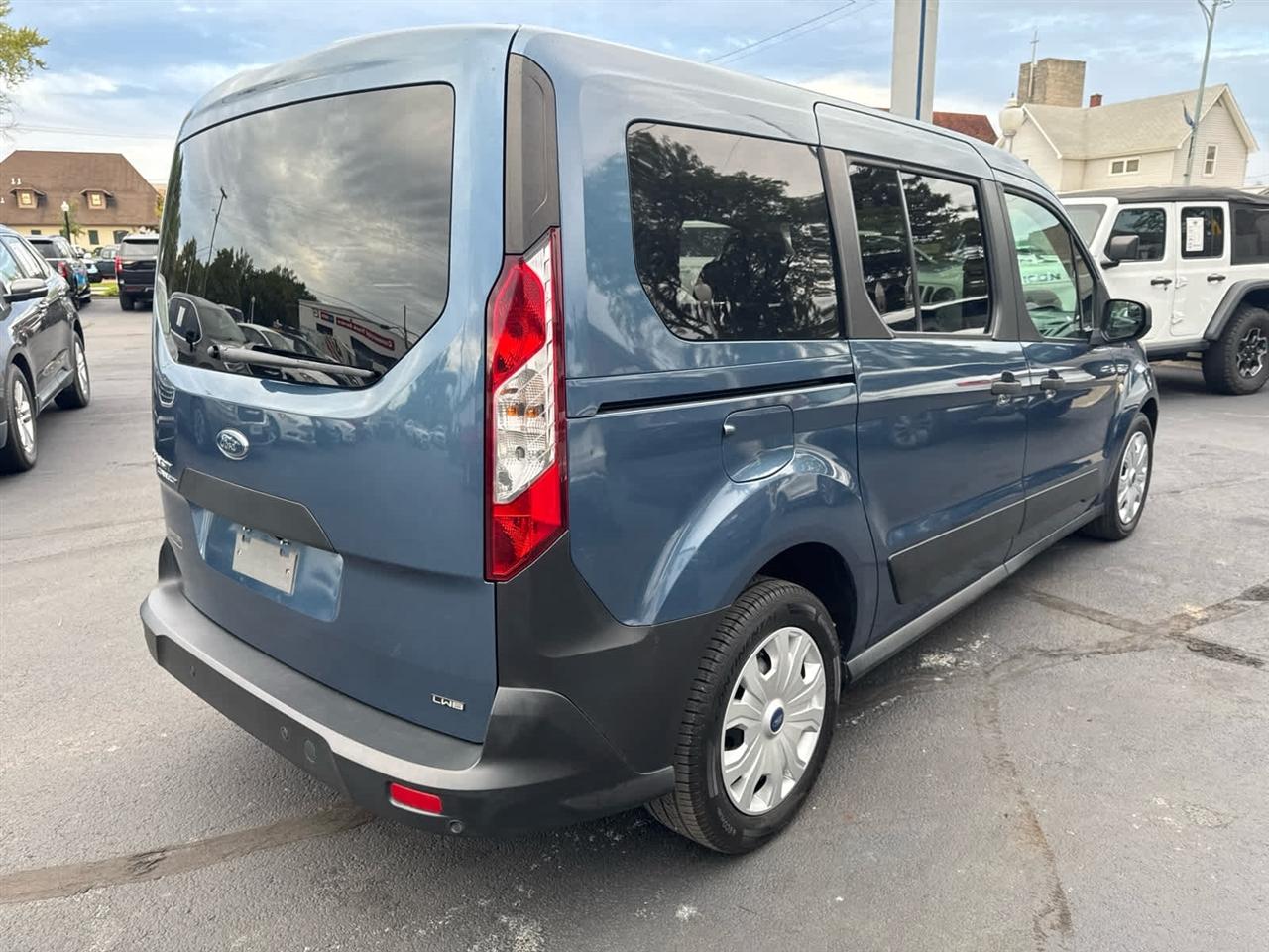 Ford Transit Connect Wagon XL LWB w/Rear Liftgate 2020