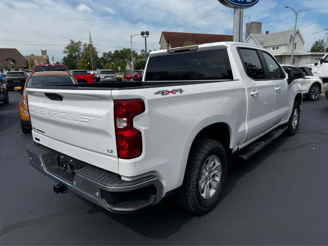 Chevrolet Silverado 1500 4WD Crew Cab 147" LT w/1LT 2021
