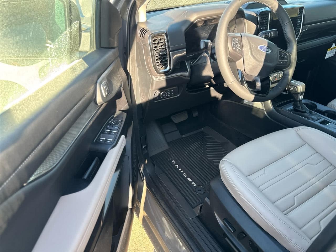 Ford Ranger LARIAT 4WD SuperCrew 5' Box 2026