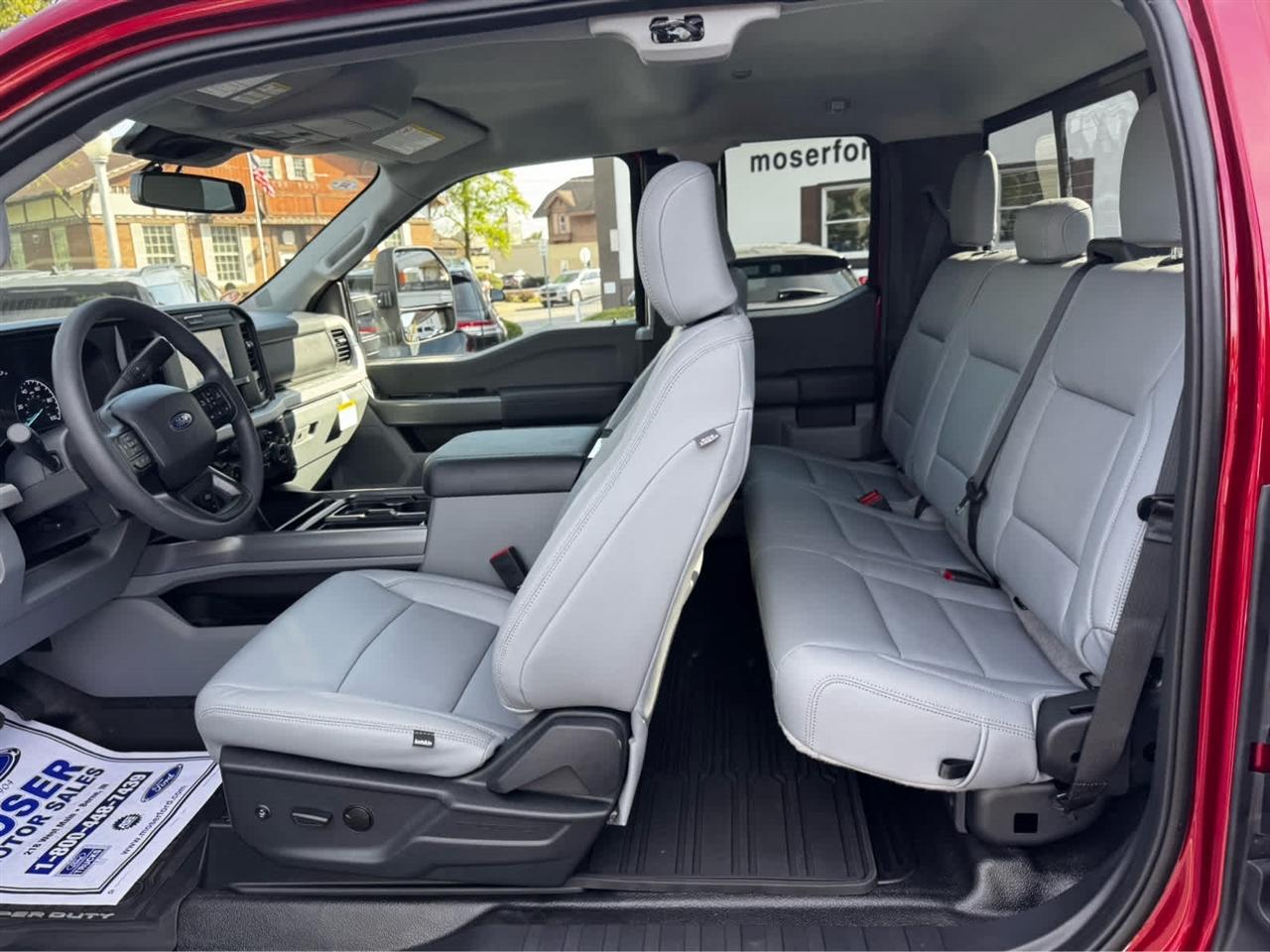Ford Super Duty F-250 SRW XLT 4WD SuperCab 8' Box 2027