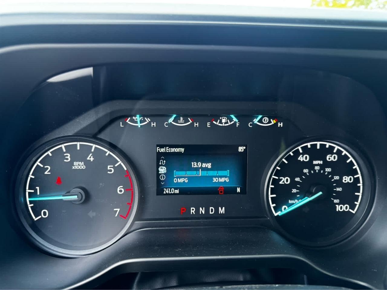 Ford Super Duty F-250 SRW XLT 4WD SuperCab 8' Box 2027