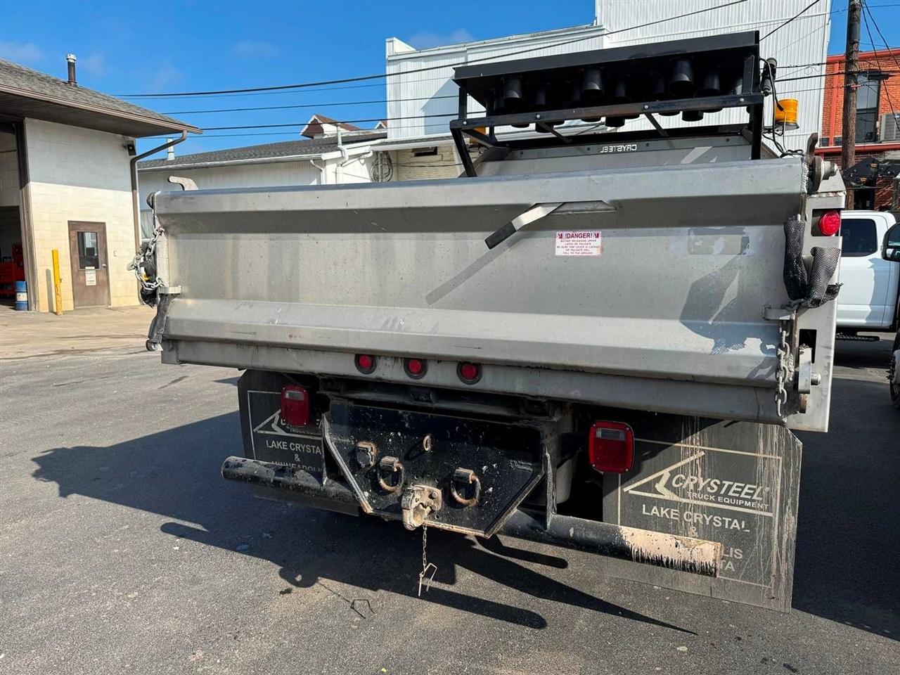 Ford Super Duty F-450 DRW XL 2WD Crew Cab 179" WB 60" CA 2019