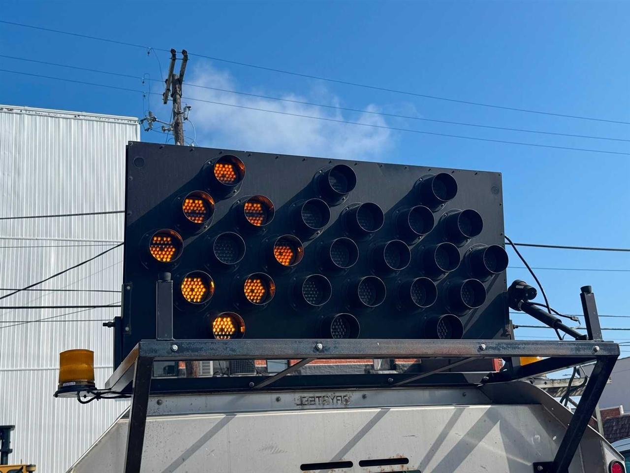 Ford Super Duty F-450 DRW XL 2WD Crew Cab 179" WB 60" CA 2019