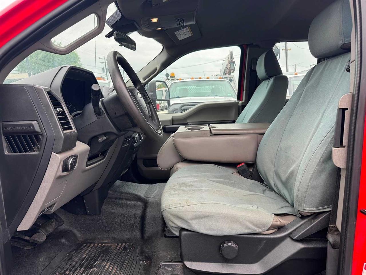 Ford Super Duty F-350 DRW XL 2WD SuperCab 168" WB 60" CA 2020