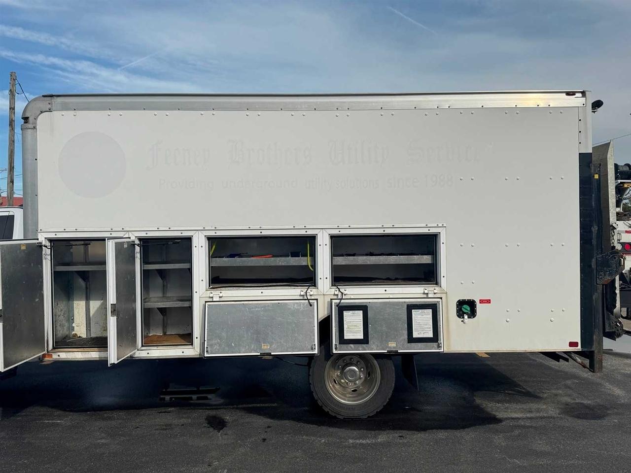 Ford Super Duty F-550 DRW XL 2WD Reg Cab 145" WB 60" CA 2021