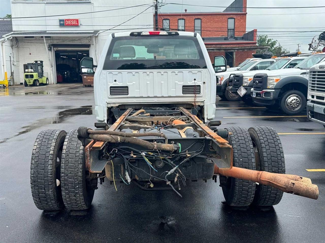 Ford Super Duty F-550 DRW XL 4WD Reg Cab 145" WB 60" CA 2019
