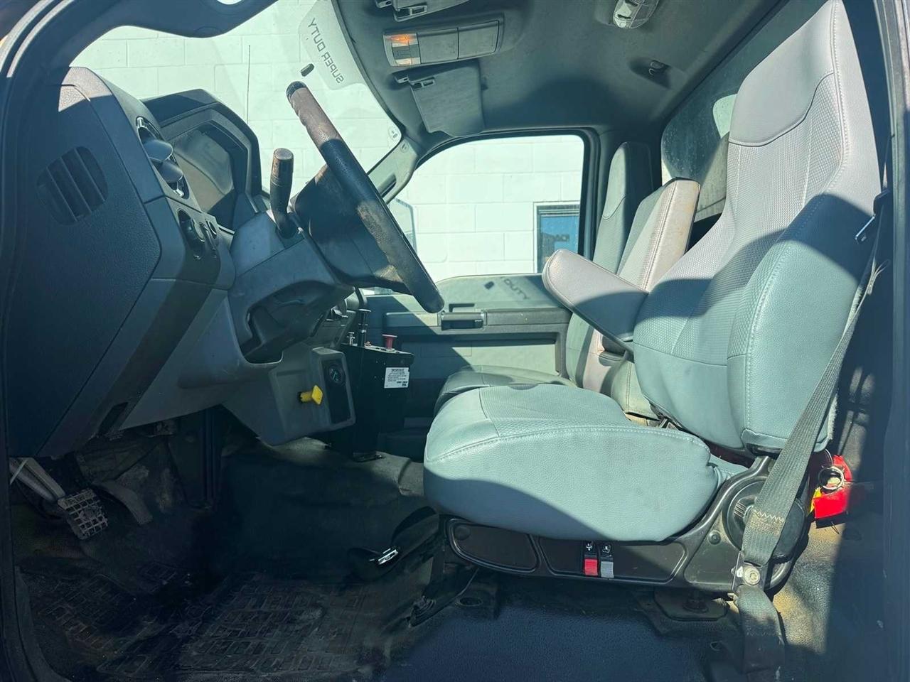 Ford Super Duty F-750 Straight Frame Reg Cab 2016