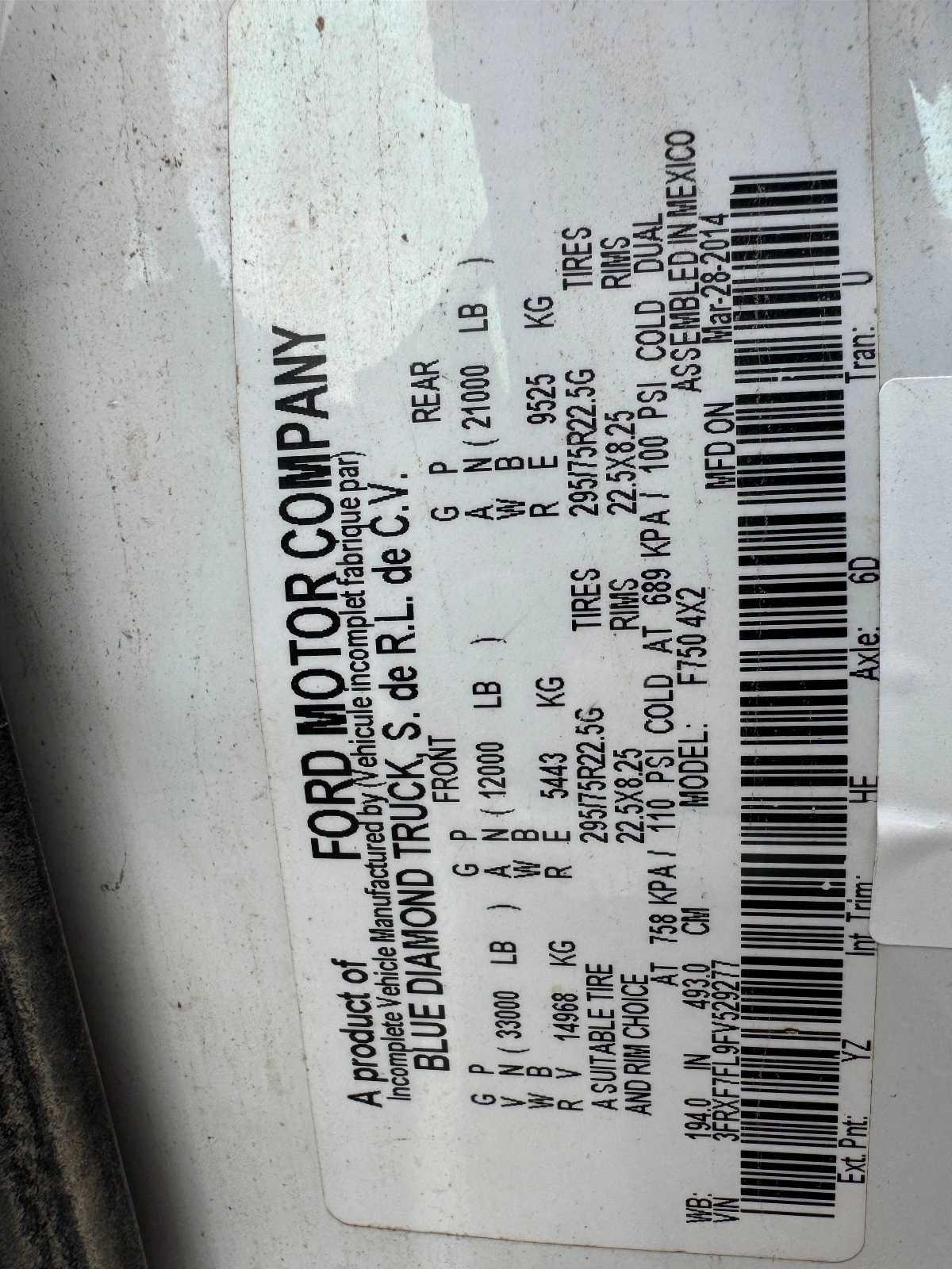 Ford Super Duty F-750 Straight Frame Reg Cab XL 2015