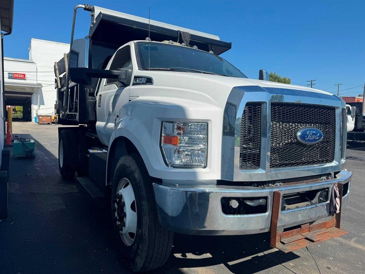 Ford F-750 Straight Frame Reg Cab 2023