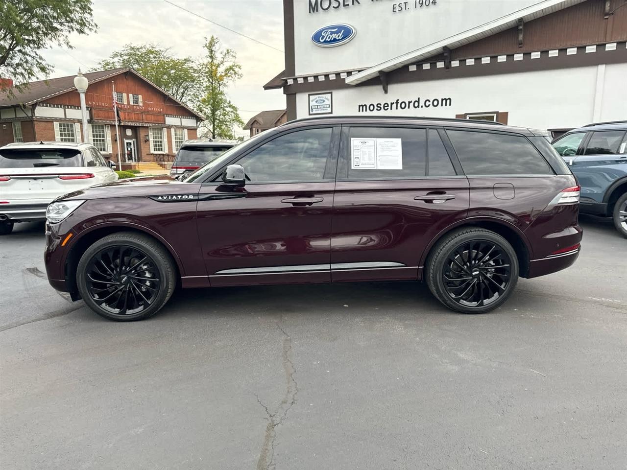 Lincoln Aviator Reserve AWD 2024