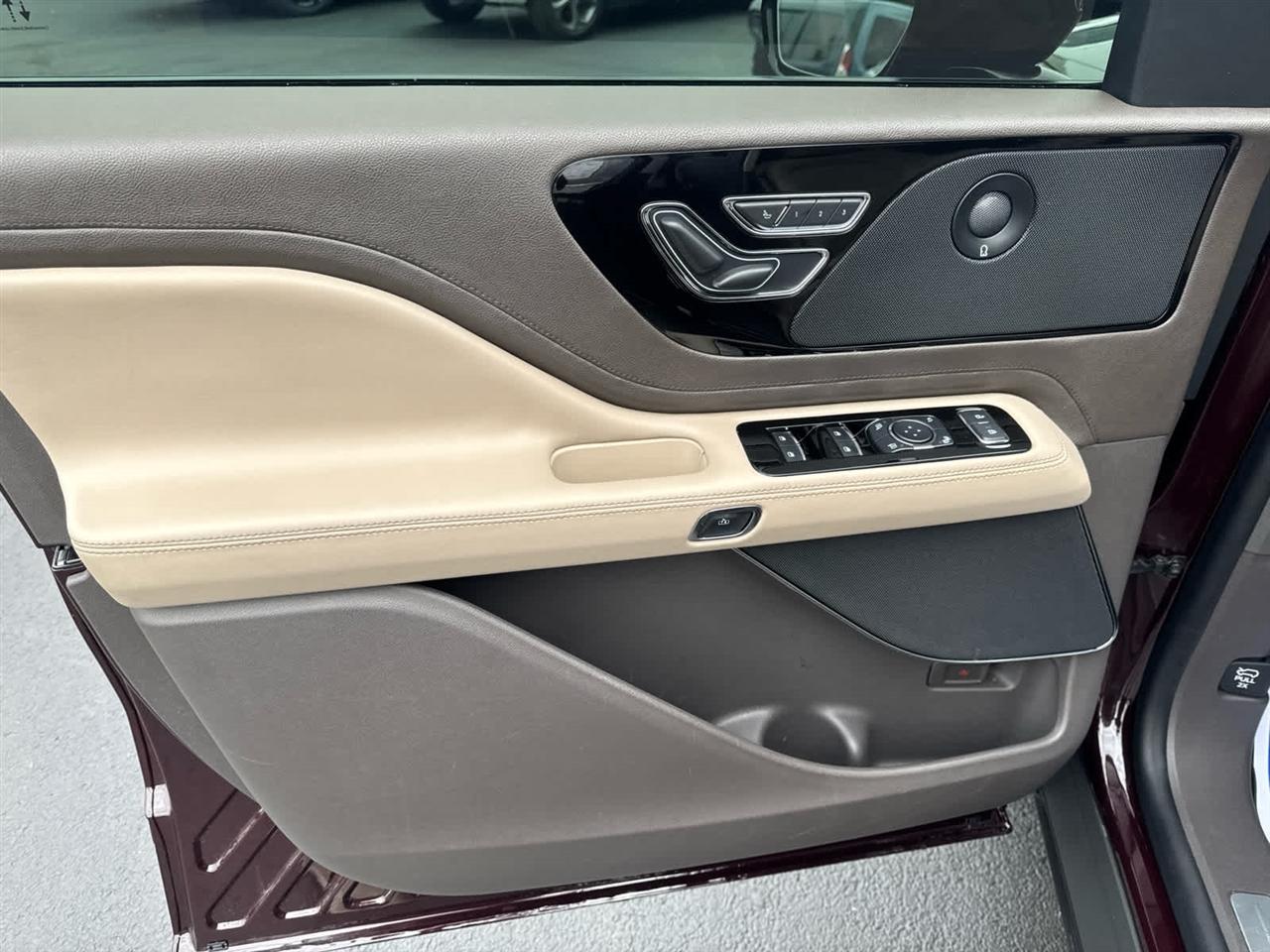 Lincoln Aviator Reserve AWD 2024