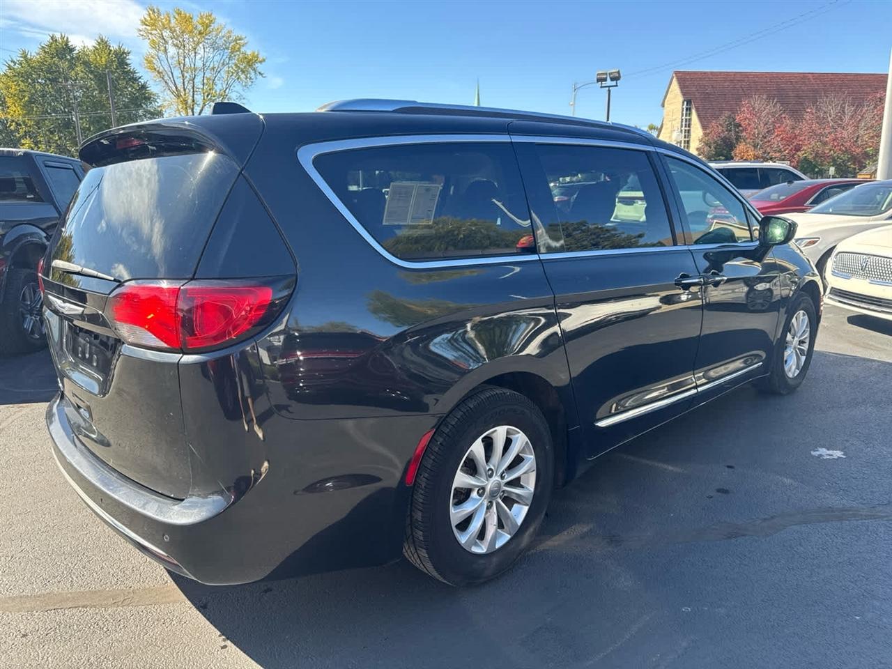 Chrysler Pacifica Touring L Plus FWD 2018