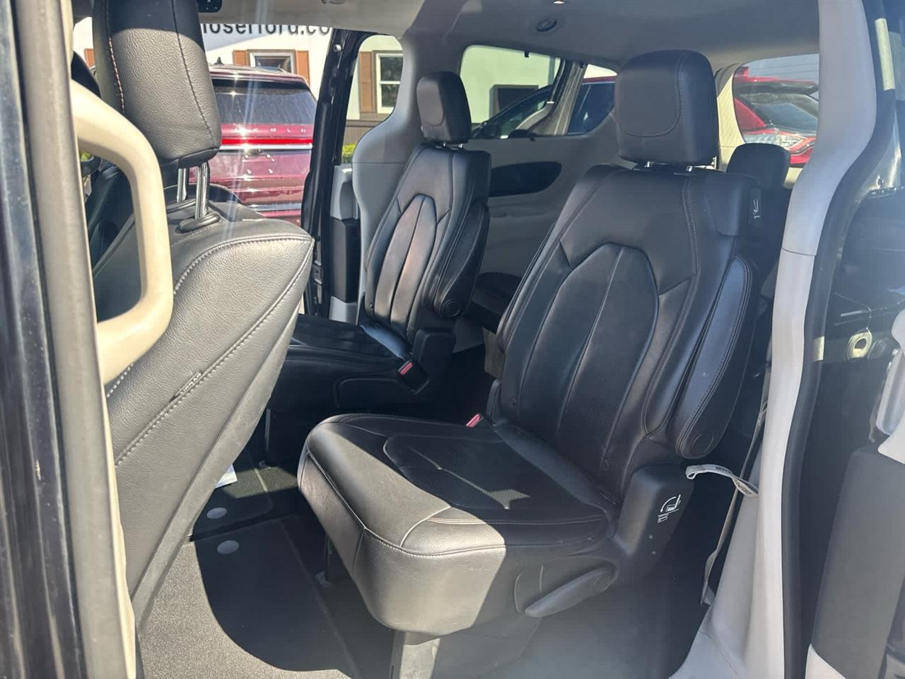 Chrysler Pacifica Touring L Plus FWD 2018