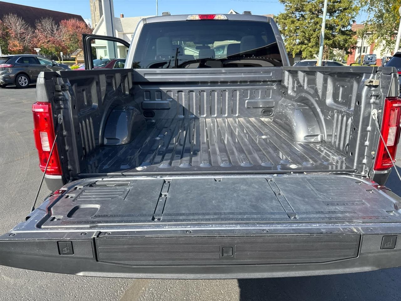 Ford F-150 XLT 4WD SuperCrew 5.5' Box 2023