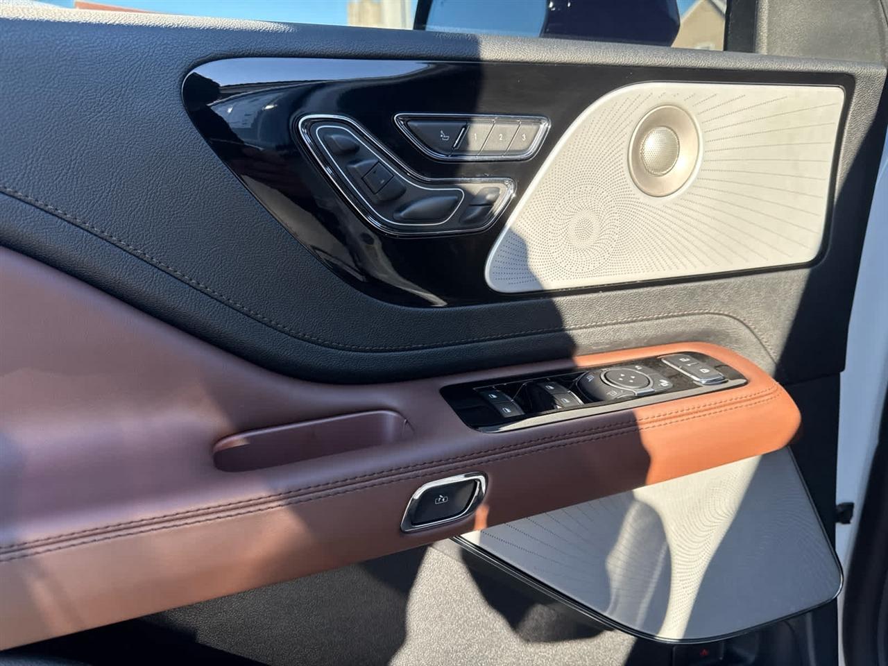 Lincoln Aviator Reserve AWD 2025