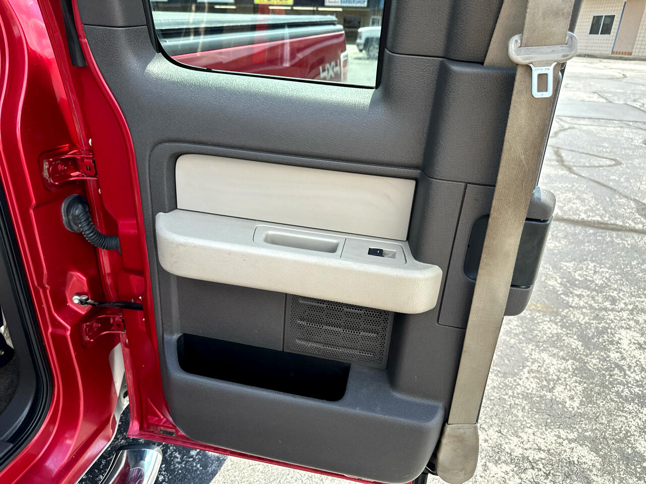 2010 Ford F-150 XL photo 10