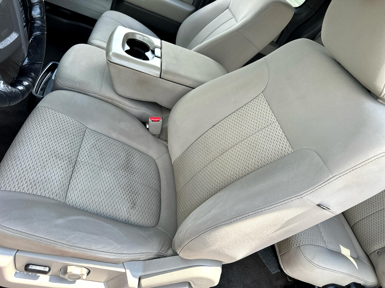 2010 Ford F-150 XL photo 14