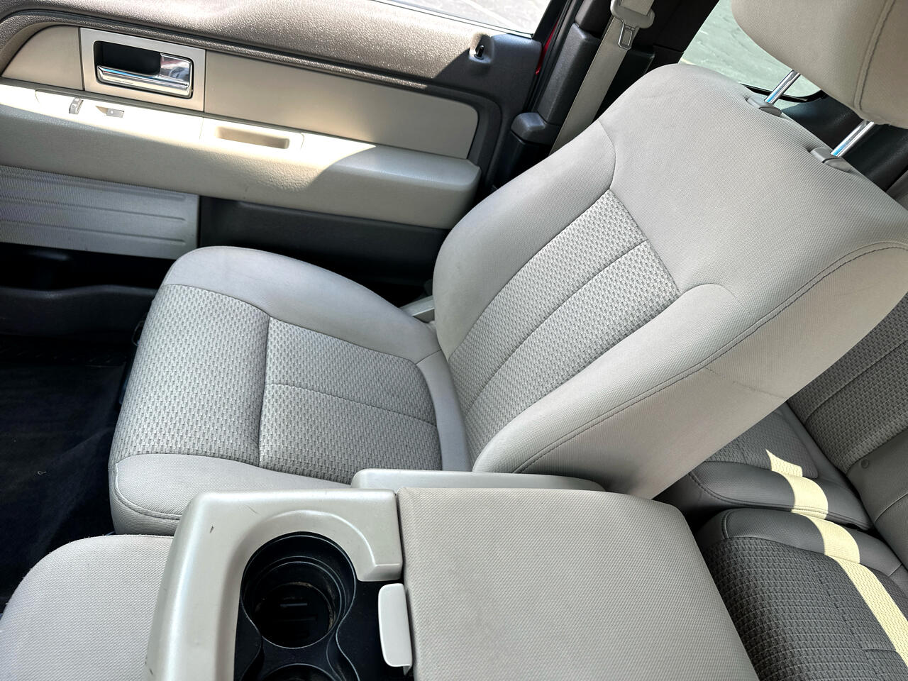 2010 Ford F-150 XL photo 15