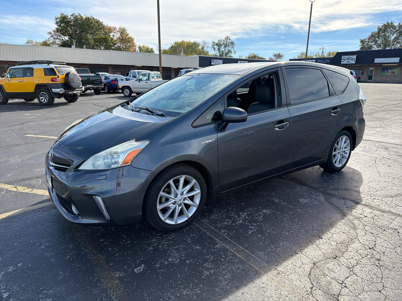 2012 Toyota Prius V 5dr Wgn Three (Natl)