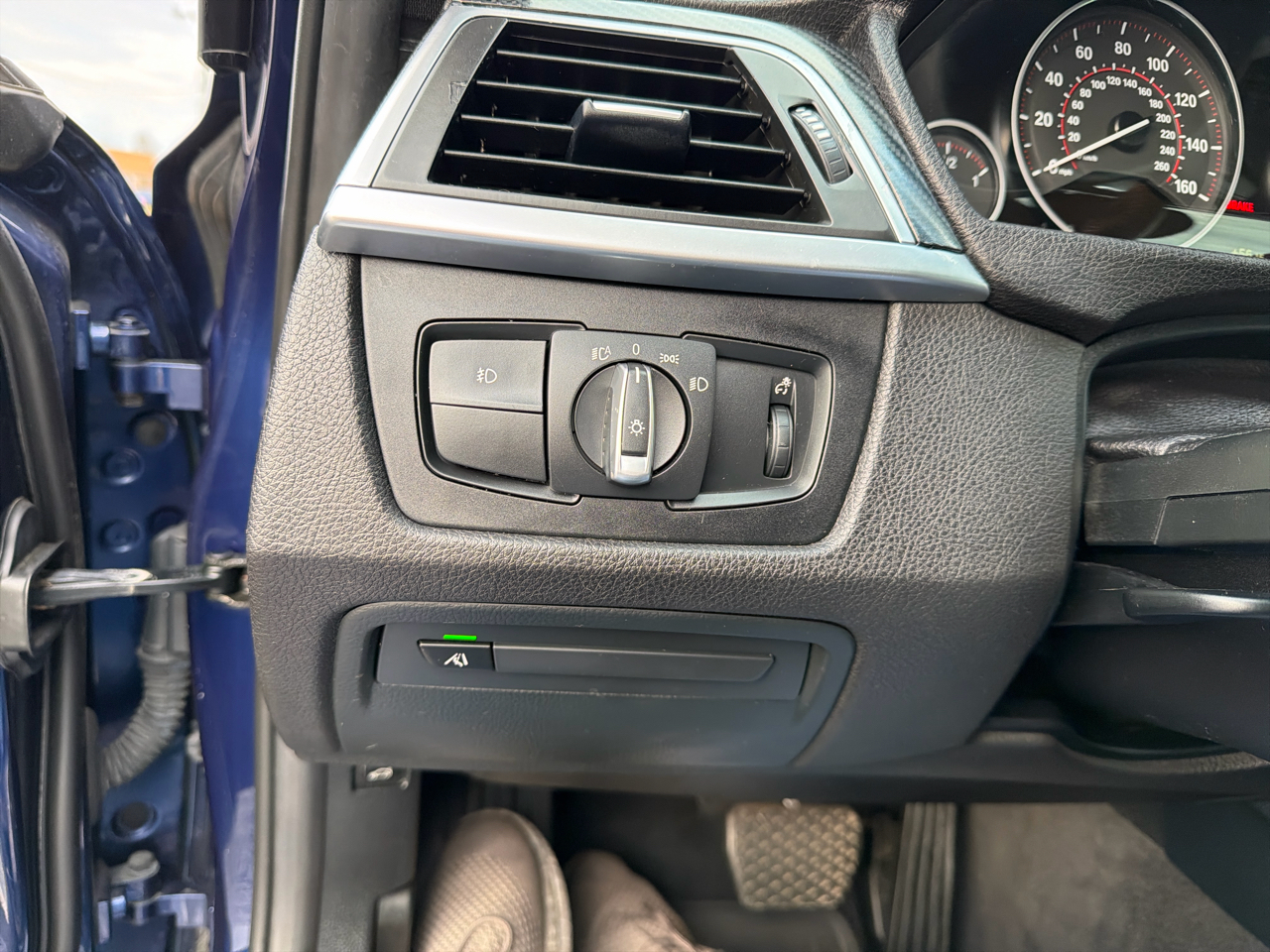 2018 Bmw 330i 3-Series photo 4