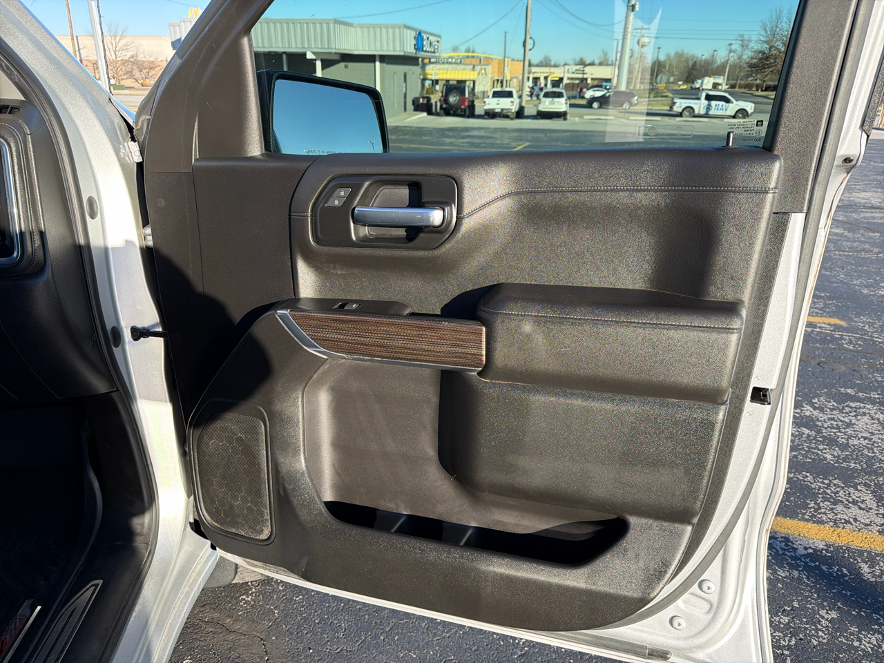 Chevrolet Silverado 1500 4WD Crew Cab 147" LT Trail Boss 2021