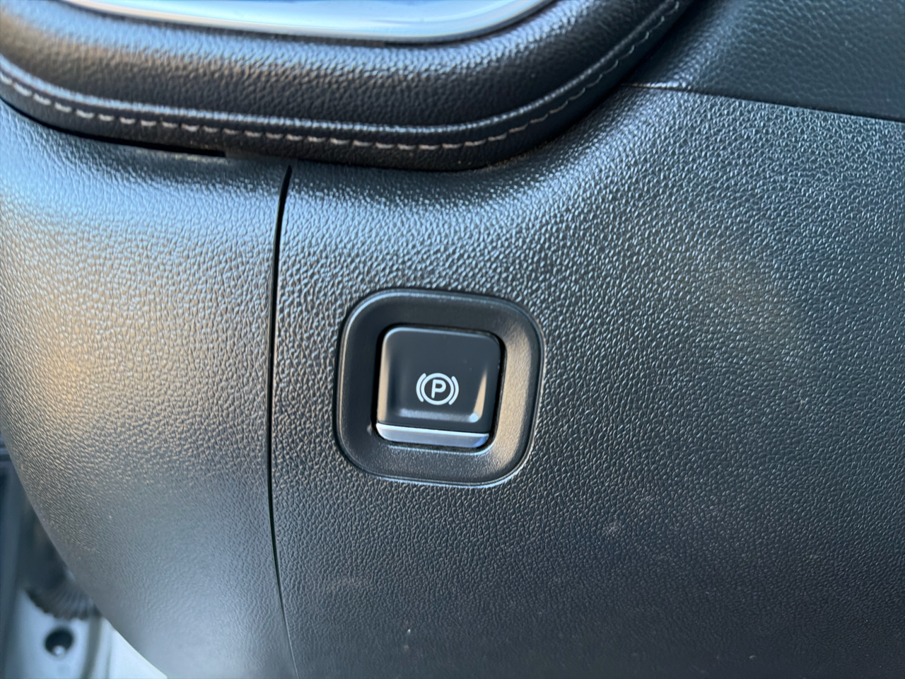 Chevrolet Silverado 1500 4WD Crew Cab 147" LT Trail Boss 2021