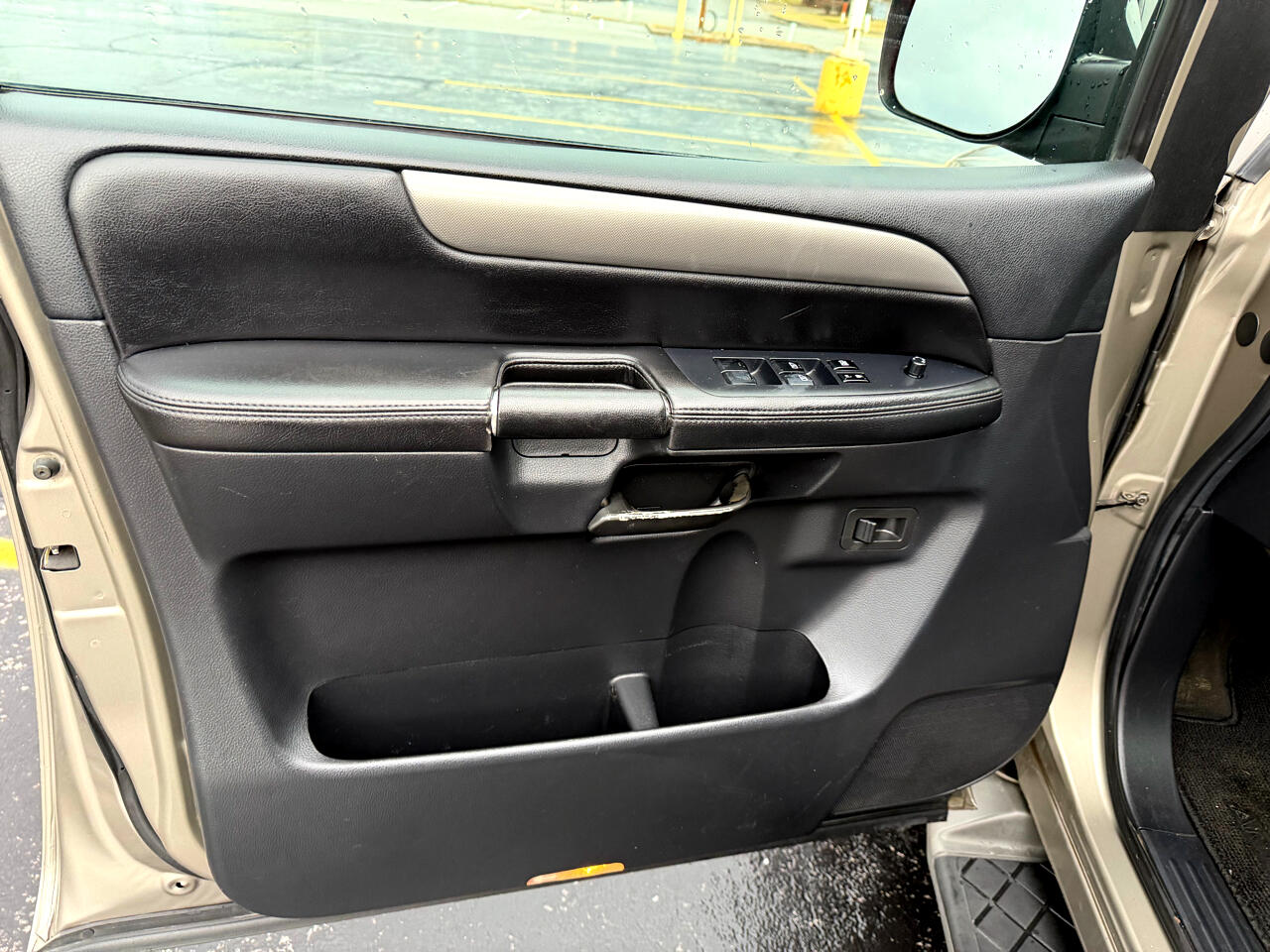 Nissan Armada 4WD 4dr LE FFV 2008