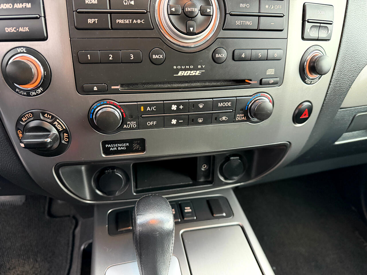 Nissan Armada 4WD 4dr LE FFV 2008