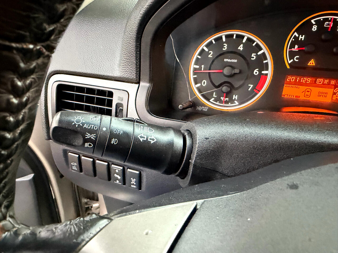 Nissan Armada 4WD 4dr LE FFV 2008