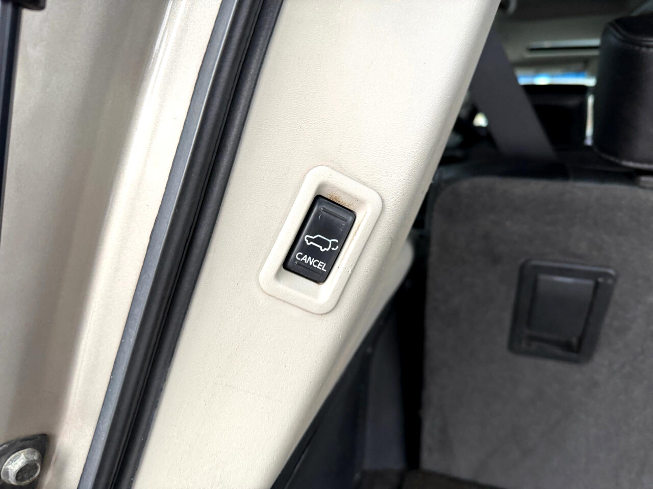 Nissan Armada 4WD 4dr LE FFV 2008