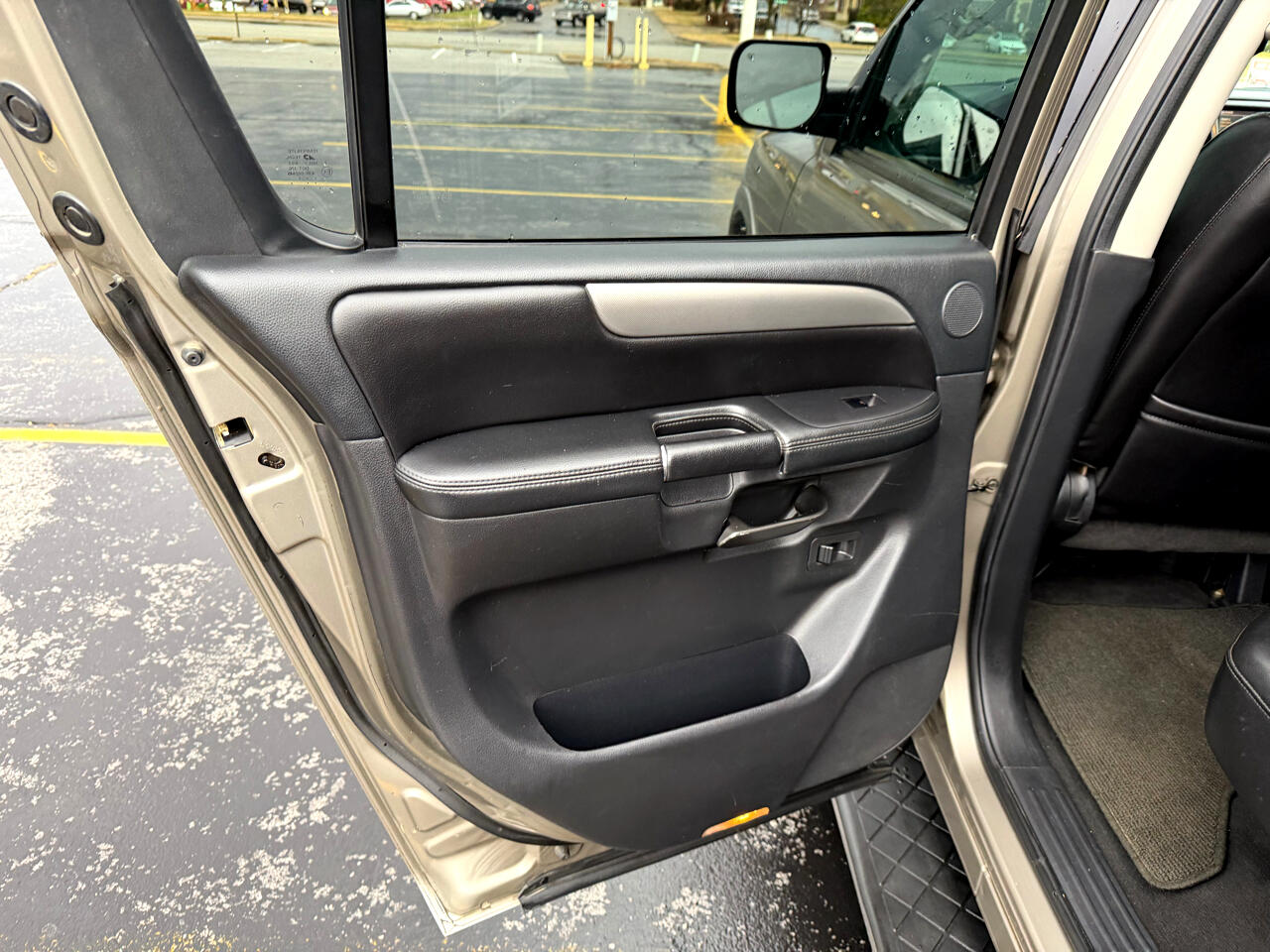 Nissan Armada 4WD 4dr LE FFV 2008