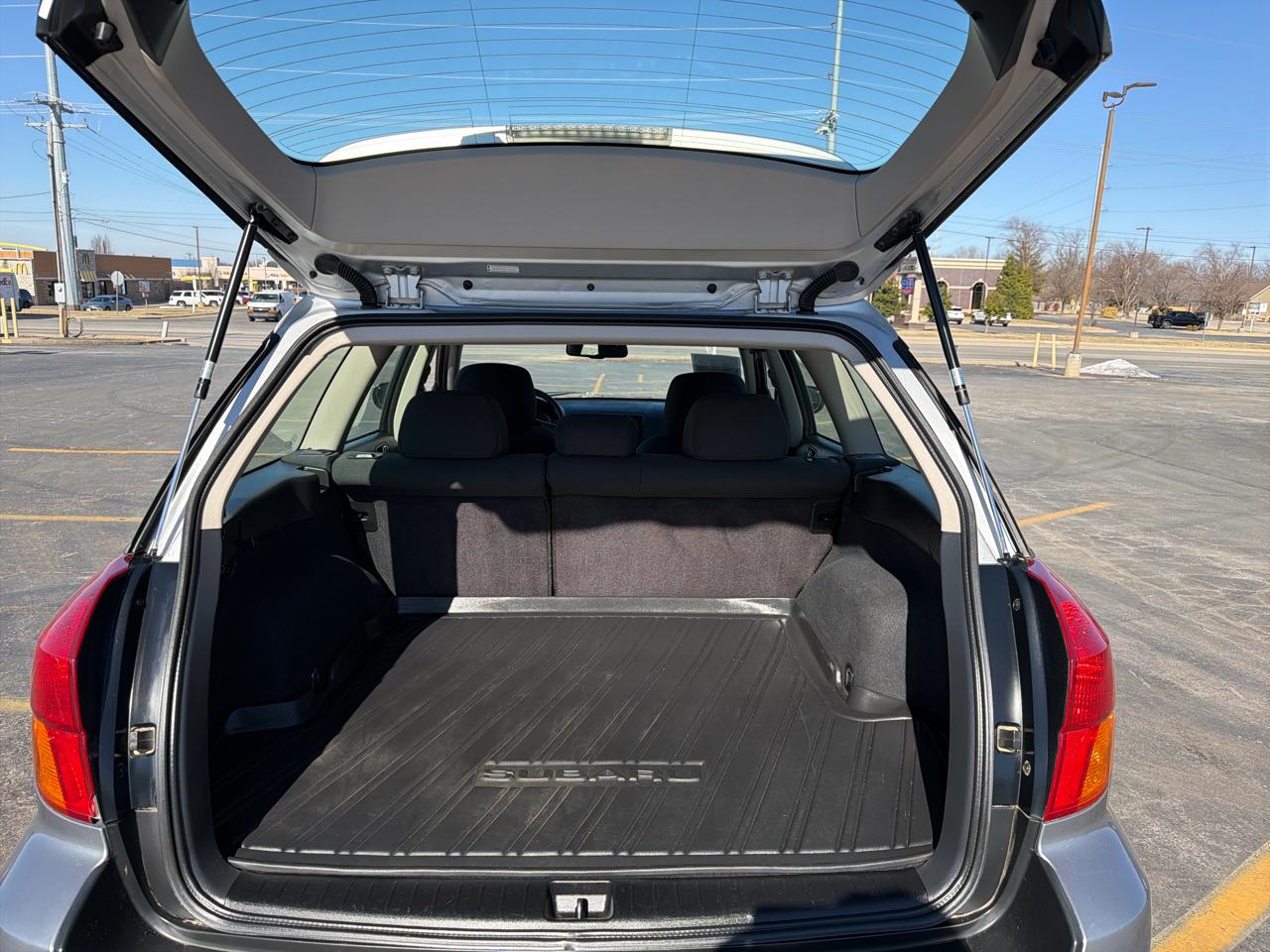 Subaru Legacy Wagon Outback 2.5i Auto 2006