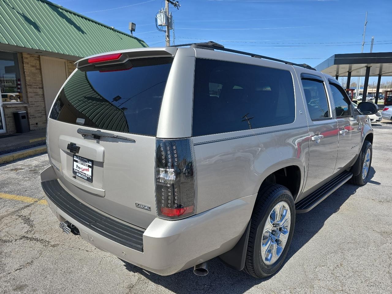 Chevrolet Suburban 4WD 4dr 1500 LT 2007