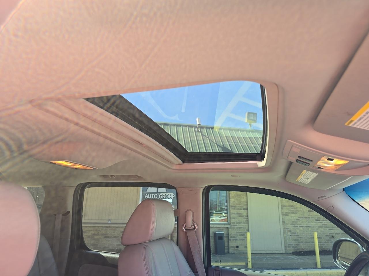 Chevrolet Suburban 4WD 4dr 1500 LT 2007