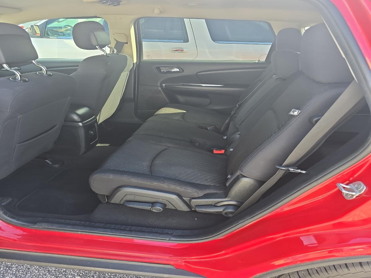 Dodge Journey FWD 4dr SXT 2012