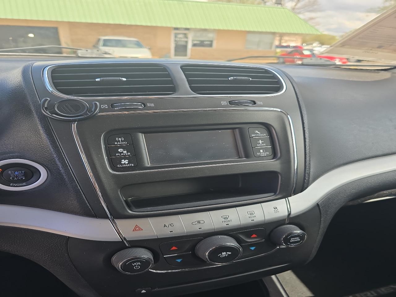 Dodge Journey FWD 4dr SXT 2012