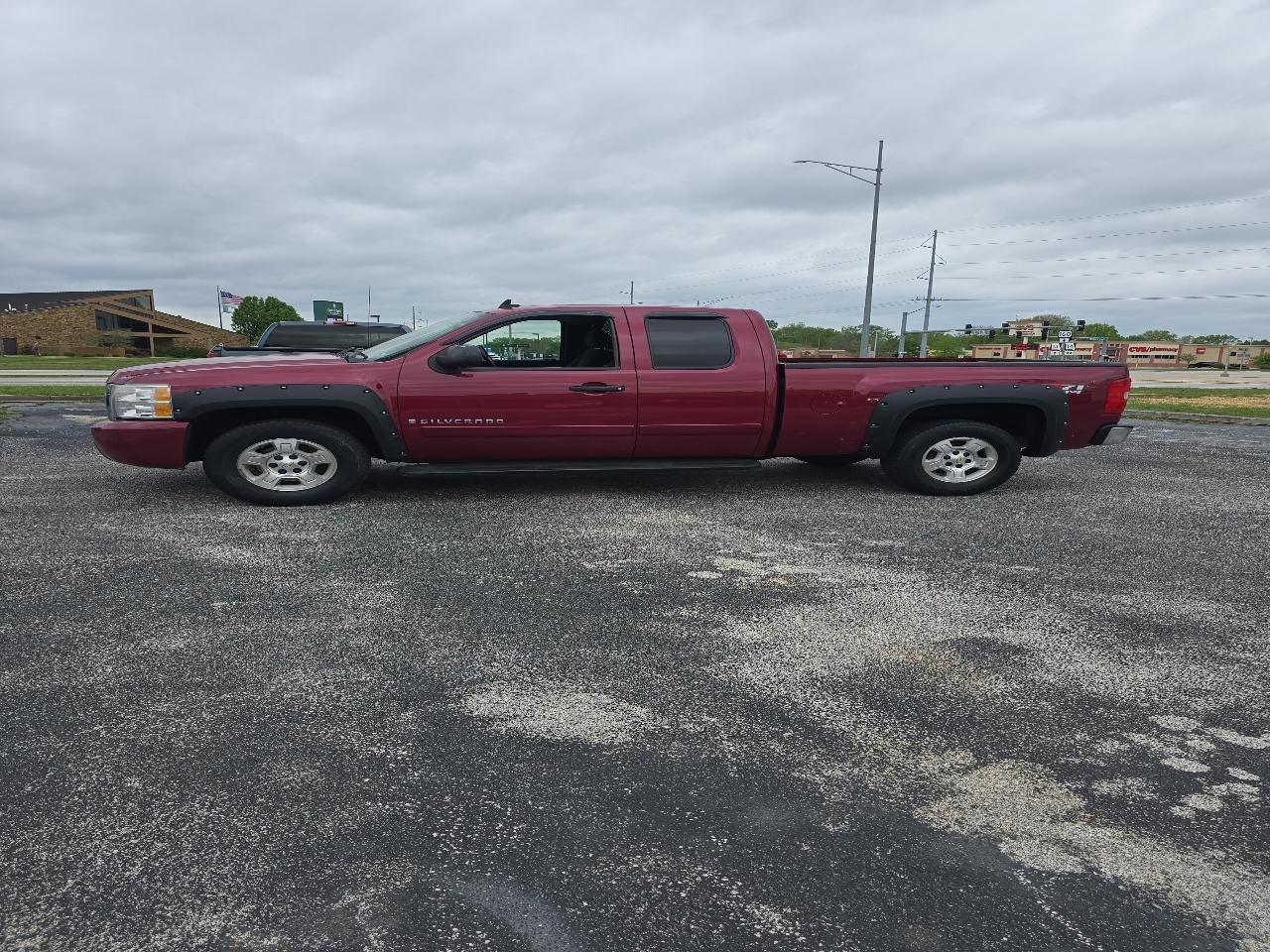 Chevrolet Silverado 1500 4WD Ext Cab 143.5" LT w/1LT 2007