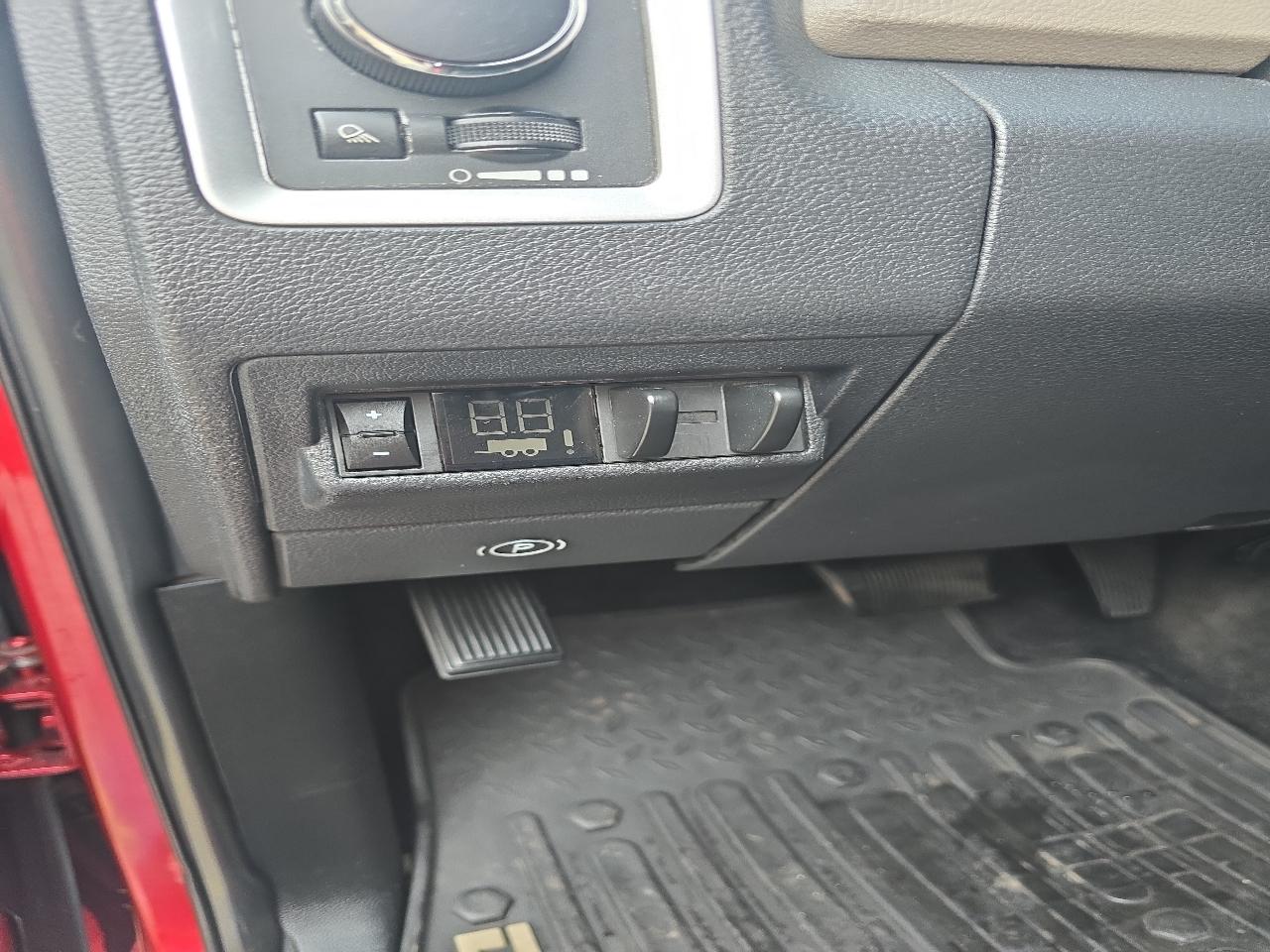 RAM 2500 4WD Crew Cab 149" SLT 2011