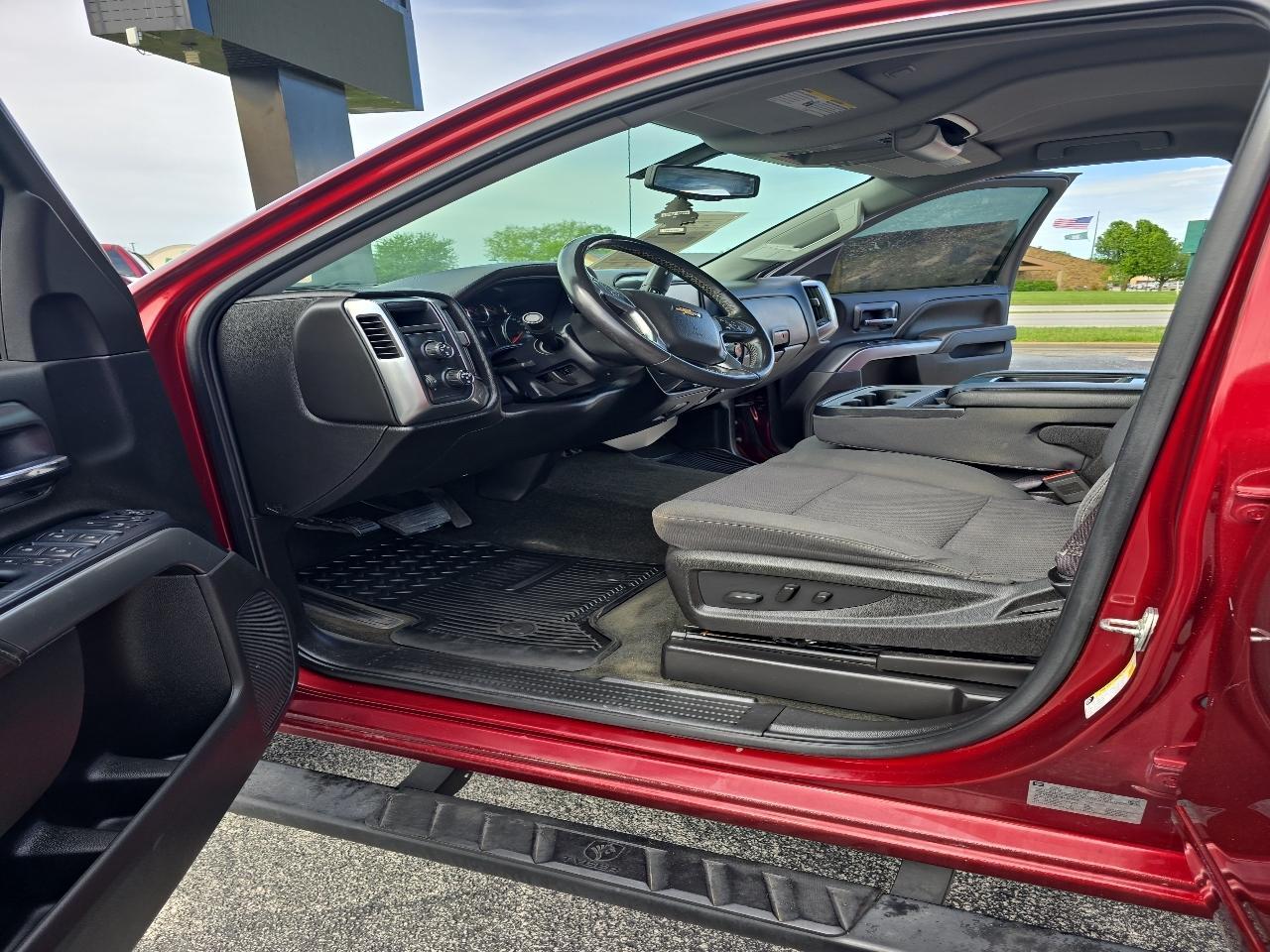 Chevrolet Silverado 1500 4WD Double Cab 143.5" LT w/1LT 2016