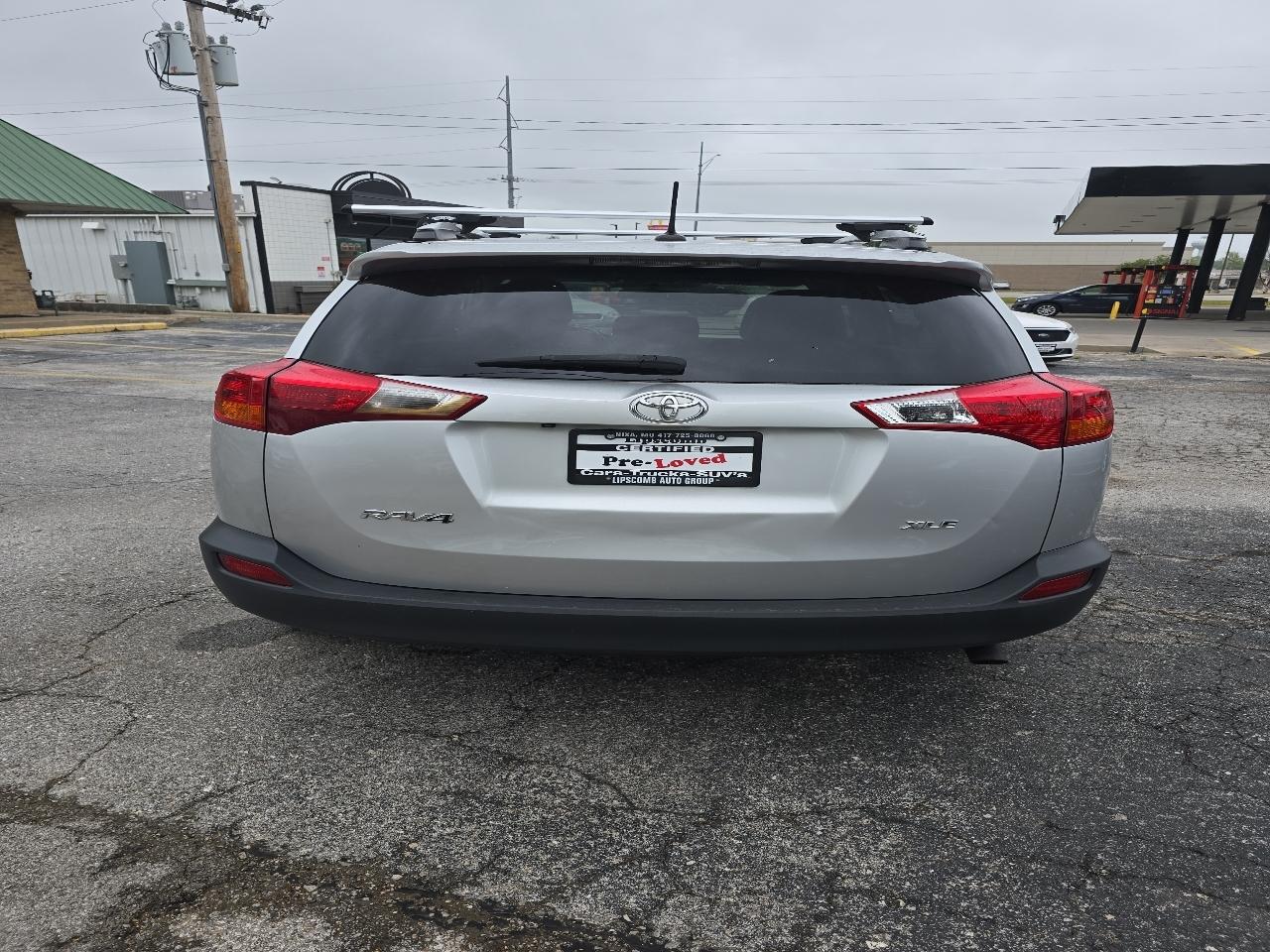 Toyota RAV4 FWD 4dr XLE (Natl) 2015