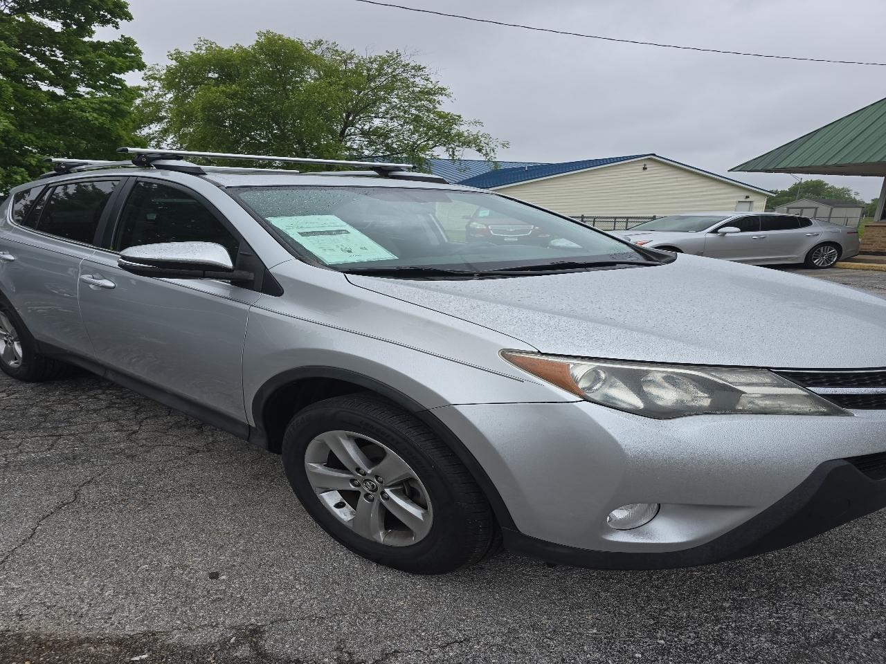 Toyota RAV4 FWD 4dr XLE (Natl) 2015