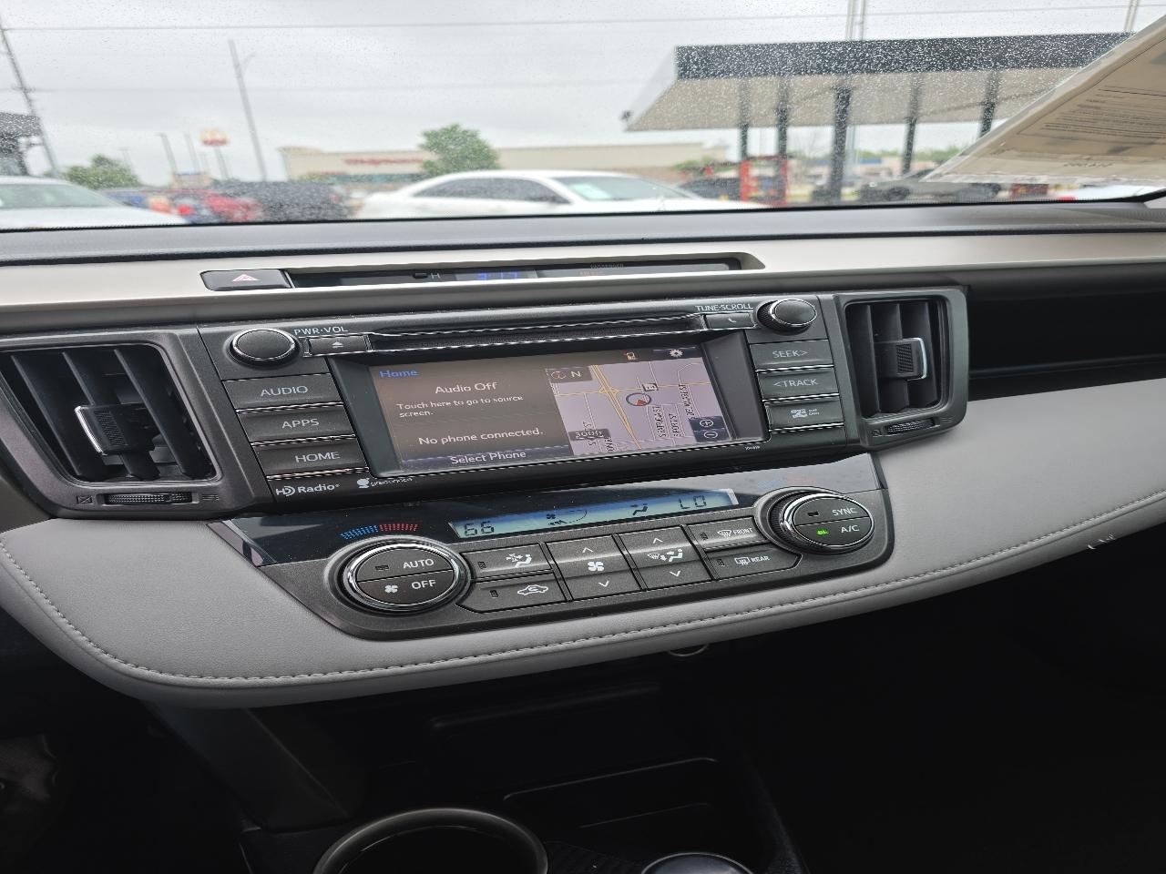 Toyota RAV4 FWD 4dr XLE (Natl) 2015
