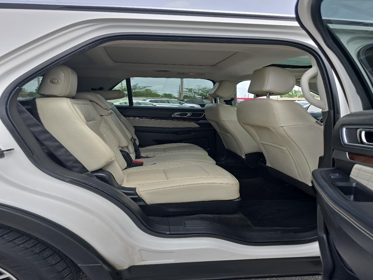 Ford Explorer 4WD 4dr Platinum 2016