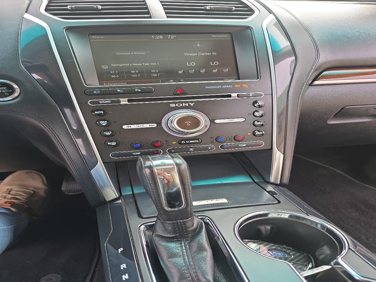 Ford Explorer 4WD 4dr Platinum 2016