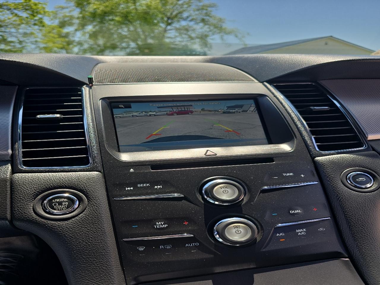 Ford Taurus 4dr Sdn SHO AWD 2015